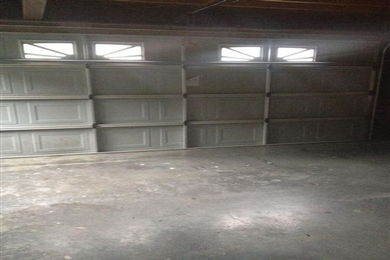 Photo of property in 8a Parsons Glen, Karori, Wellington, 6012