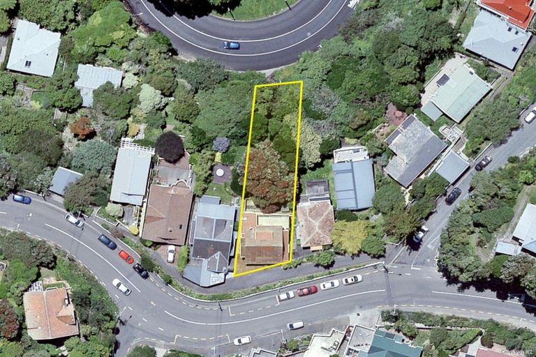 Photo of property in 35 Raroa Road, Kelburn, Wellington, 6012