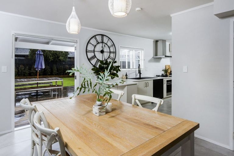 Photo of property in 1/4 Coronation Street, Belmont, Auckland, 0622