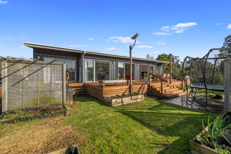 Photo of property in 962 Kahikatea Flat Road, Waitoki, Kaukapakapa, 0871