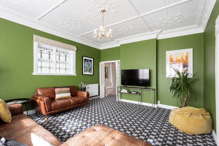 Photo of property in 75 Eglinton Road, Mornington, Dunedin, 9011