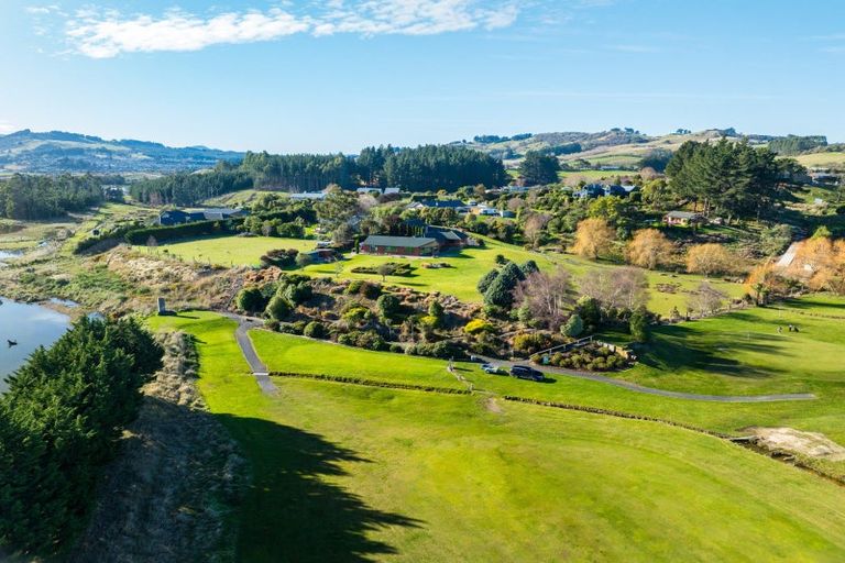 Photo of property in 17 Wavy Knowes Drive, Waldronville, Dunedin, 9018