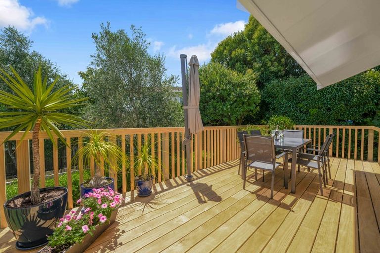 Photo of property in 1/57 Seaview Road, Glenfield, Auckland, 0629