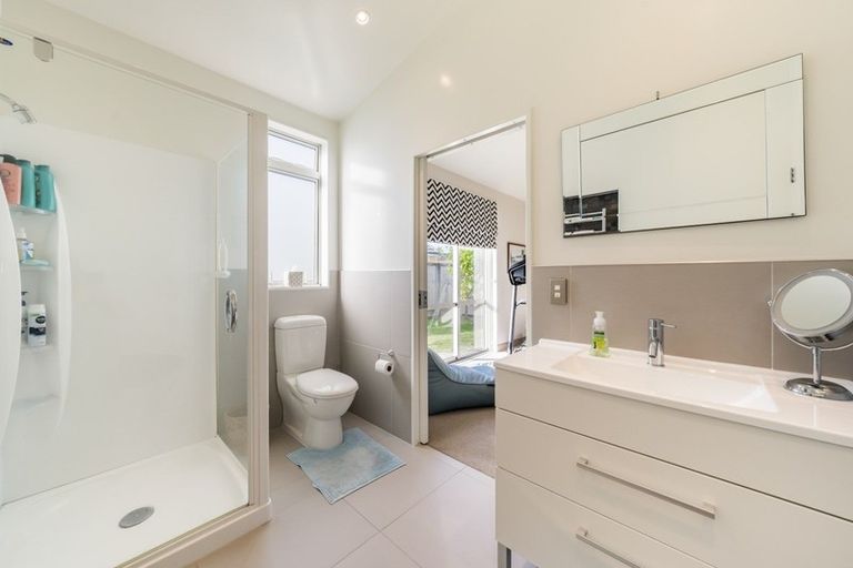 Photo of property in 46 Mary Huse Grove, Manor Park, Lower Hutt, 5019