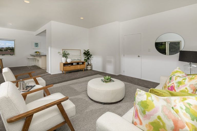 Photo of property in 1/36 Camelot Place, Glenfield, Auckland, 0629