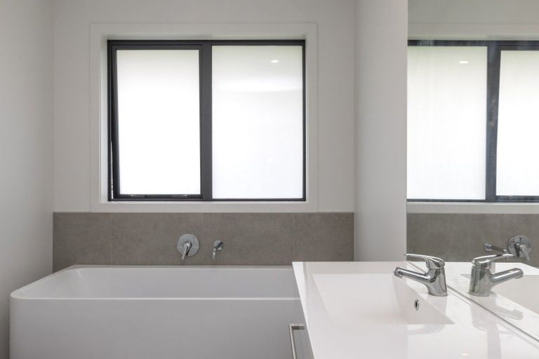 Photo of property in 20 Maunganamu Drive, Wharewaka, Taupo, 3330