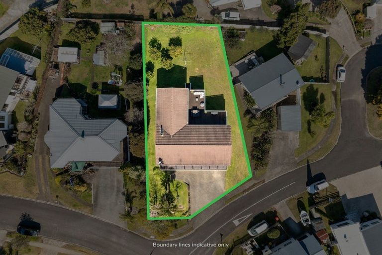 Photo of property in 100 Tobie Place, Whangamata, 3620