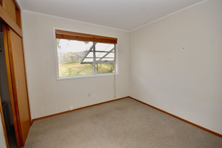 Photo of property in 50 Salamanca Road, Sunnynook, Auckland, 0620