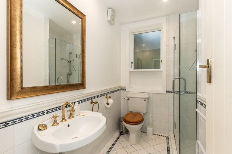 Photo of property in 123 Hackthorne Road, Cashmere, Christchurch, 8022