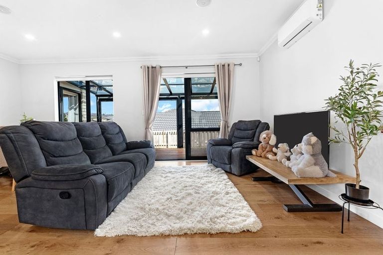 Photo of property in 98 Harriet Johnston Drive, Pokeno, 2402