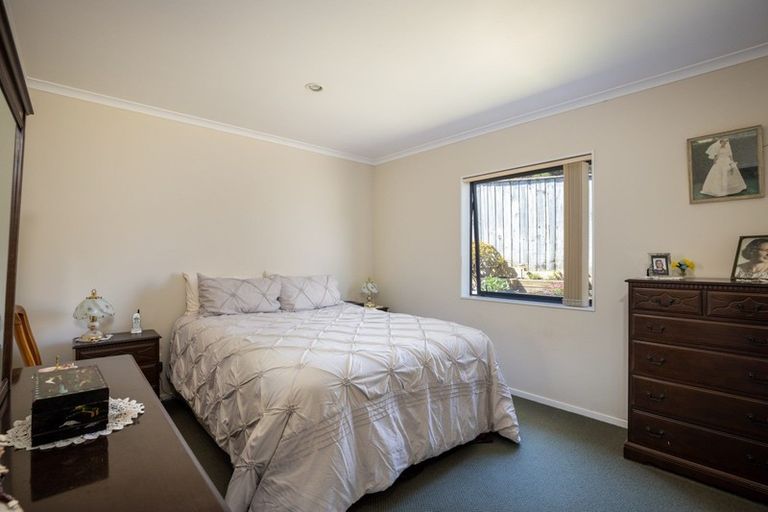 Photo of property in 9a Simons Street, Moturoa, New Plymouth, 4310