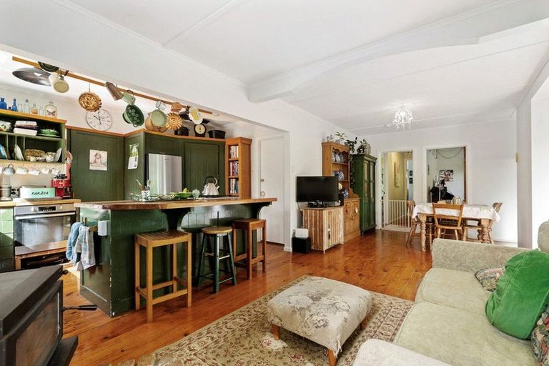 Photo of property in 80 Glen Road, Ranui, Auckland, 0612