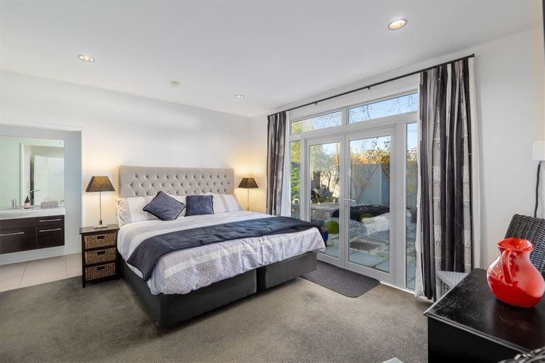 Photo of property in 21 Taylors Avenue, Bryndwr, Christchurch, 8052