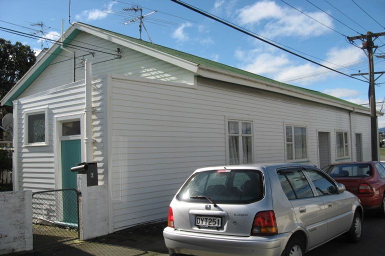 Photo of property in 2 Henry Street, Kilbirnie, Wellington, 6022