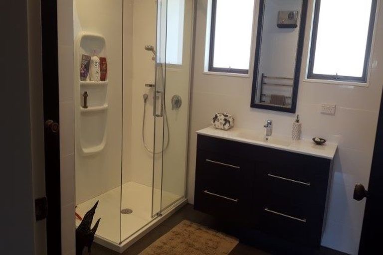 Photo of property in 10 Kilsyth Street, Karori, Wellington, 6012