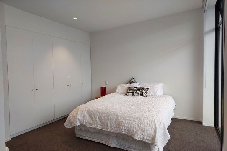 Photo of property in 29 Erica Pabst Way, Island Bay, Wellington, 6023