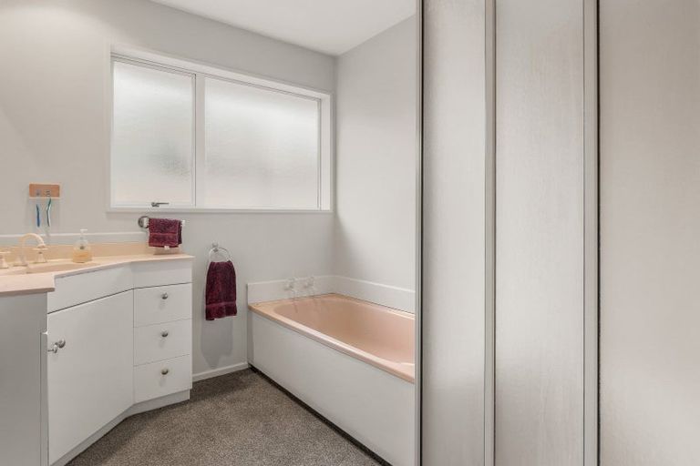 Photo of property in 10 Natalie Place, Harewood, Christchurch, 8051