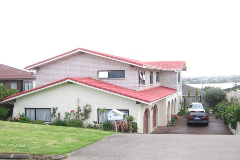Photo of property in 7 Ullswater Place, Half Moon Bay, Auckland, 2012