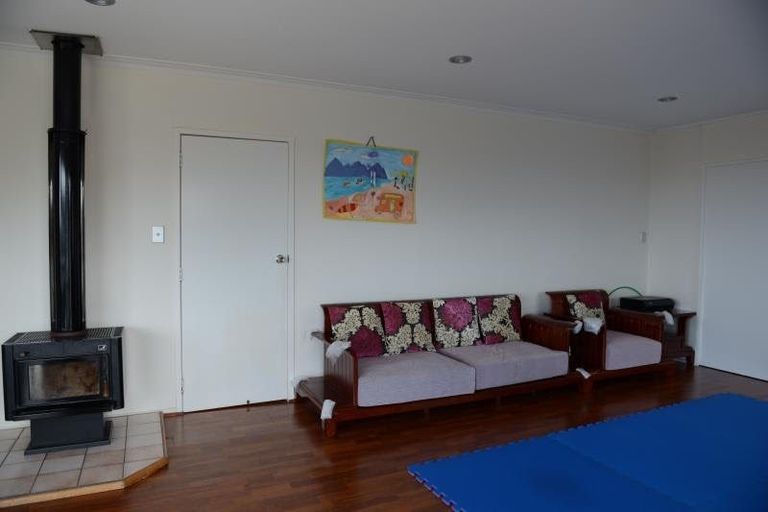 Photo of property in 1/369 East Coast Road, Mairangi Bay, Auckland, 0630