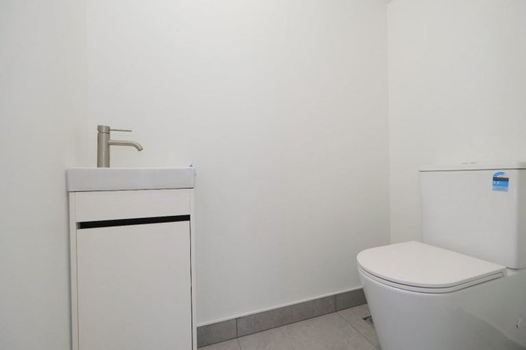 Photo of property in 4 Waimarie Drive, Karaka, 2578
