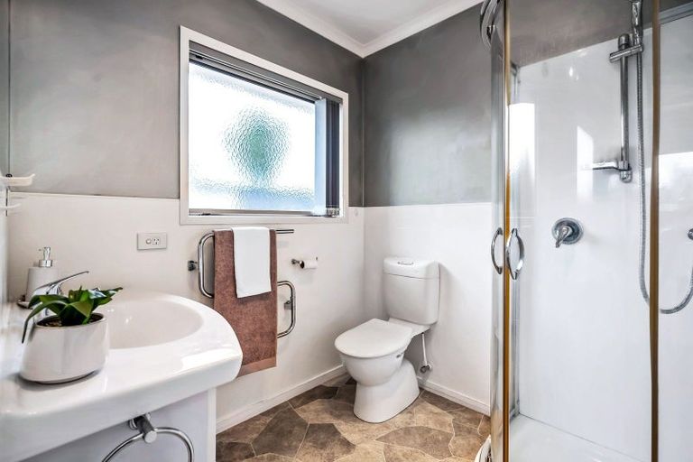 Photo of property in 11 Conifer Grove, Te Kamo, Whangarei, 0112