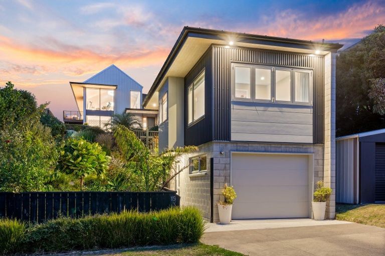 Photo of property in 15 Karekare Road, Raumati South, Paraparaumu, 5032