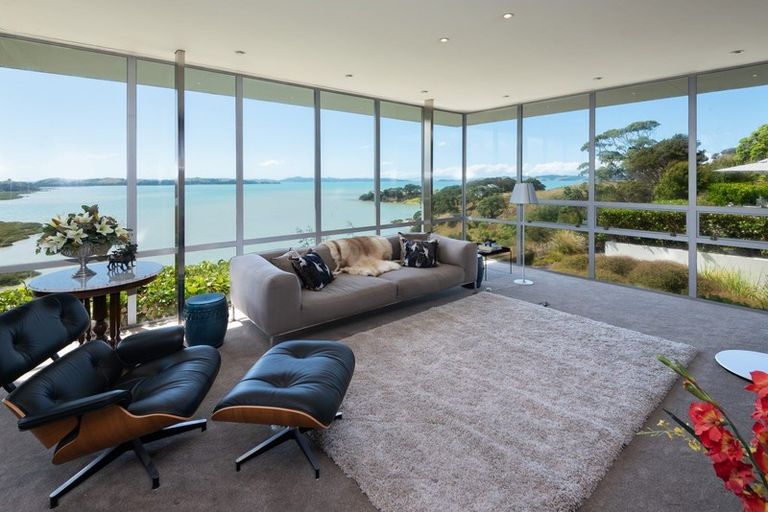 Photo of property in 848 Clevedon Kawakawa Road, Clevedon, Papakura, 2585