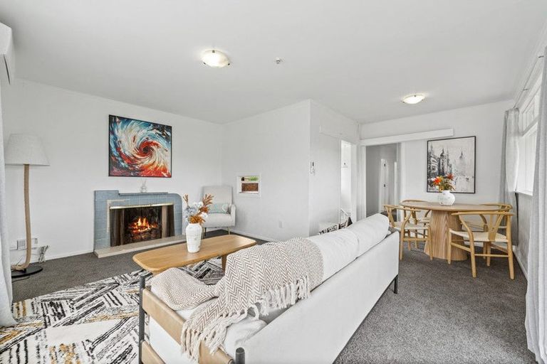 Photo of property in 224 Don Buck Road, Massey, Auckland, 0614