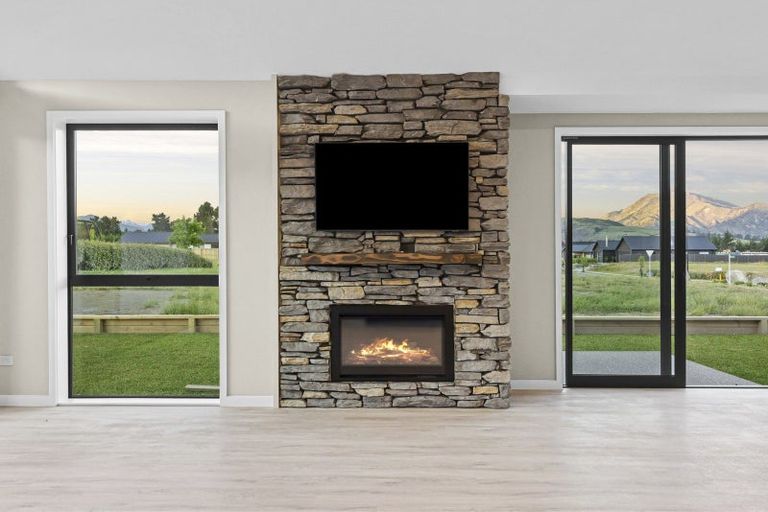 Photo of property in 11 Rua Street, Albert Town, Wanaka, 9305