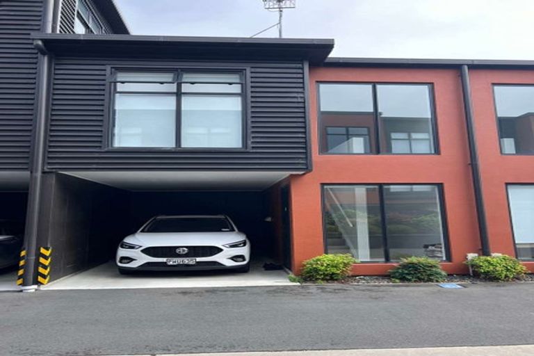 Photo of property in 29/17 Owens Place, Mount Maunganui, 3116