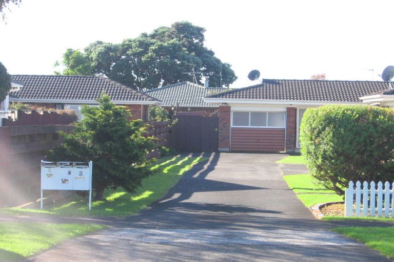 Photo of property in 2/10 Paton Avenue, Papatoetoe, Auckland, 2025