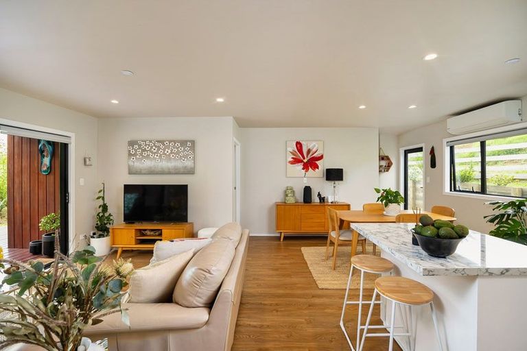 Photo of property in 6 Robins Way, Pokeno, 2471