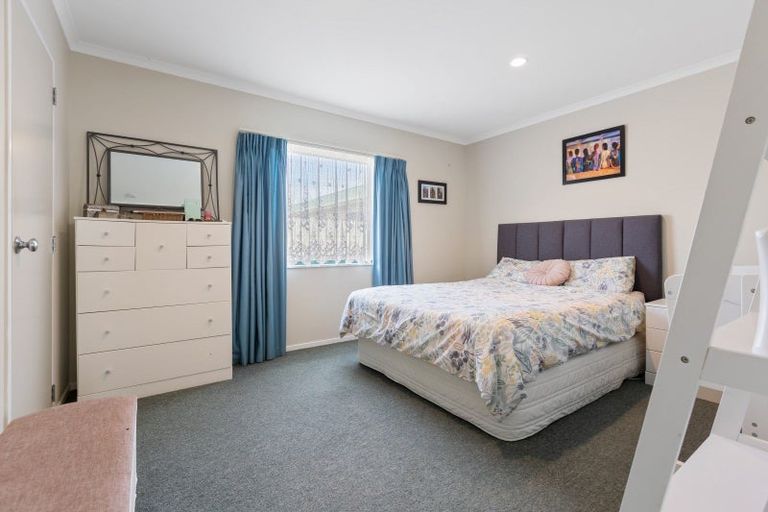 Photo of property in 3a Simons Street, Moturoa, New Plymouth, 4310