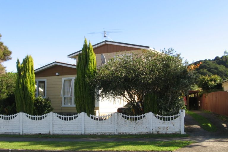 Photo of property in 59 Momona Street, Wainuiomata, Lower Hutt, 5014
