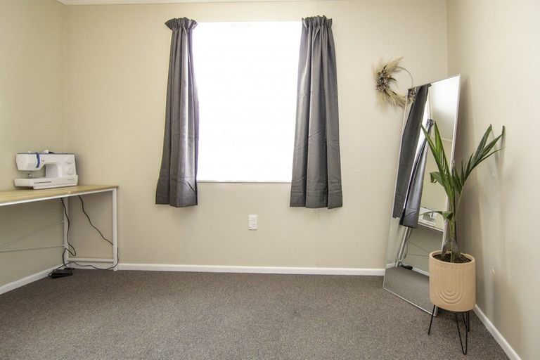 Photo of property in 27 Gemini Avenue, Milson, Palmerston North, 4414