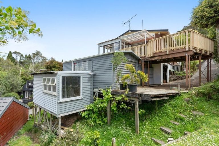 Photo of property in 204 Old Titirangi Road, Titirangi, Auckland, 0604