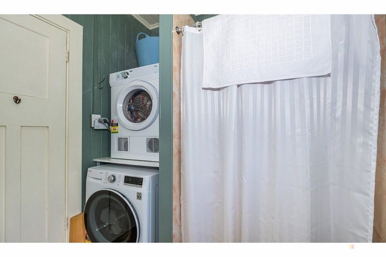 Photo of property in 4 Exeter Street, Waimate, 7924