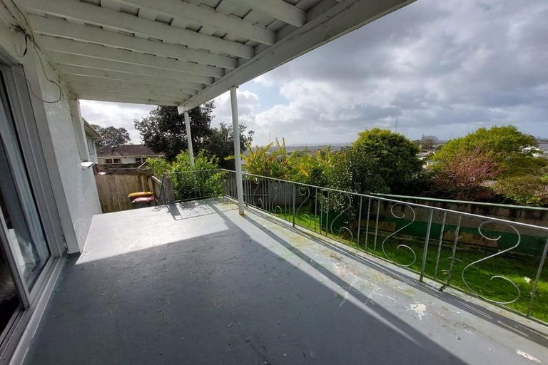 Photo of property in 11 Keegan Drive, Massey, Auckland, 0614