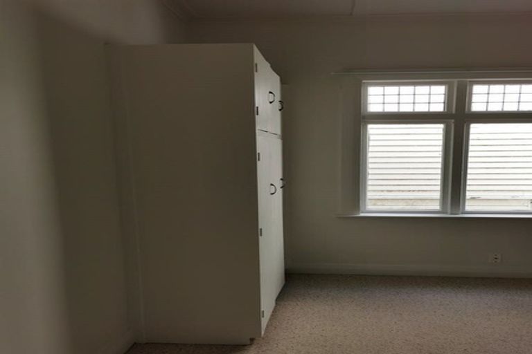 Photo of property in 2/37 Wilton Road, Wadestown, Wellington, 6012