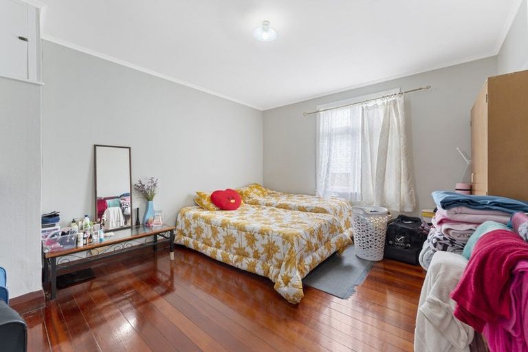 Photo of property in 518 Tremaine Avenue, Takaro, Palmerston North, 4410