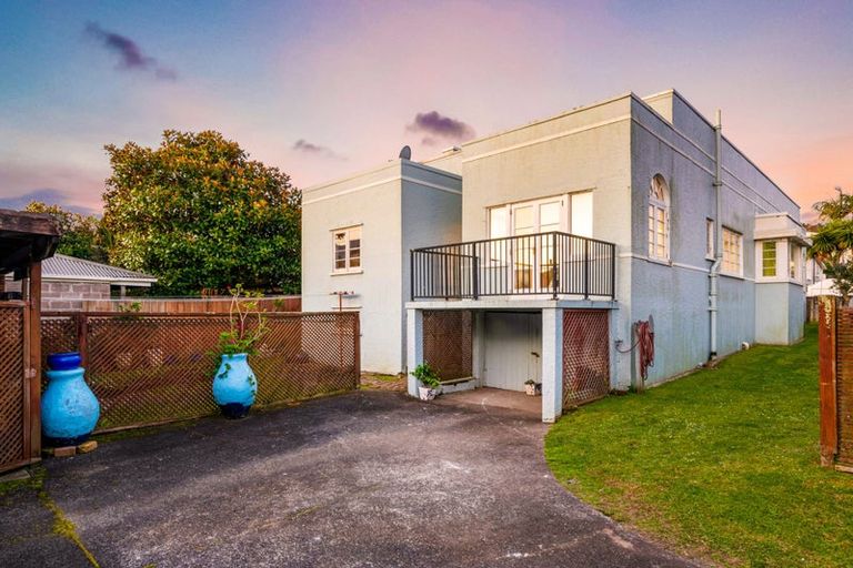 Photo of property in 16/4 Calliope Road, Devonport, Auckland, 0624