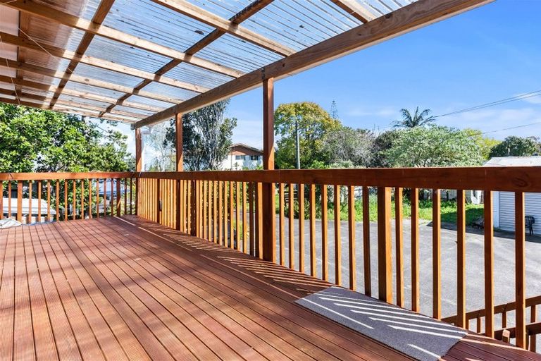 Photo of property in 24 Estuary Road, Weymouth, Auckland, 2103