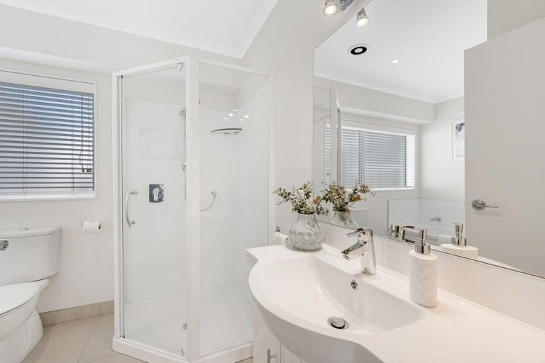 Photo of property in 28 Drake Street, Howick, Auckland, 2014