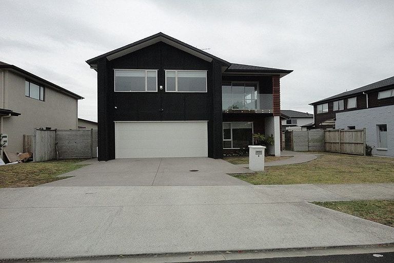 Photo of property in 4 Rossini Court, Karaka, Papakura, 2113