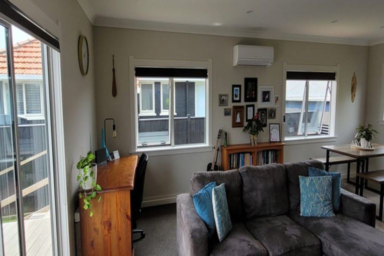 Photo of property in 7a Raleigh Street, Vogeltown, New Plymouth, 4310