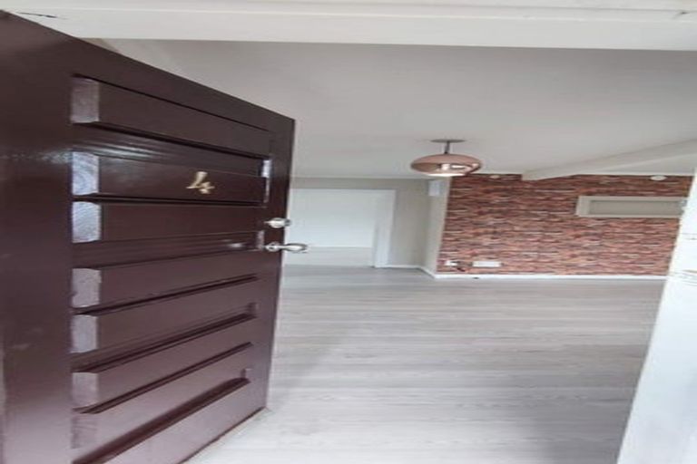 Photo of property in 4 Mills Road, Brooklyn, Wellington, 6021