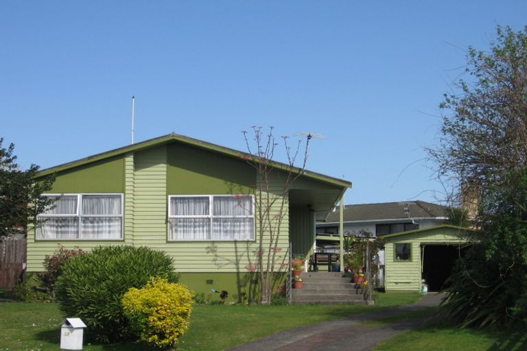 Photo of property in 37 Gem Street, Pukehangi, Rotorua, 3015