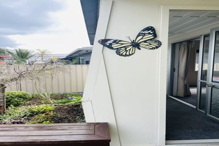 Photo of property in 141b Centreway Road, Orewa, 0931