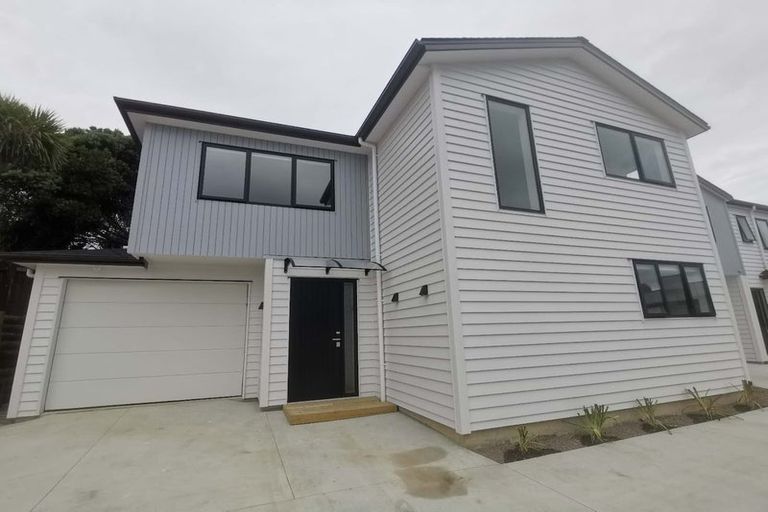 Photo of property in 39a Ennis Avenue, Pakuranga Heights, Auckland, 2010
