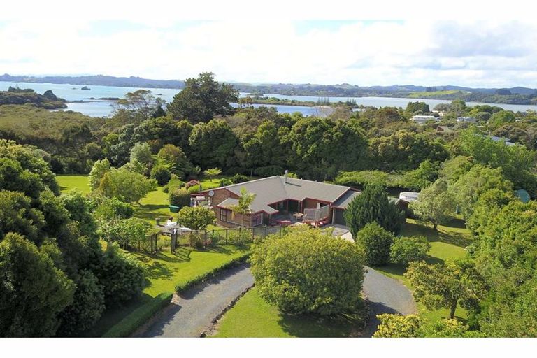 Photo of property in 201 Rangitane Road, Kerikeri, 0294